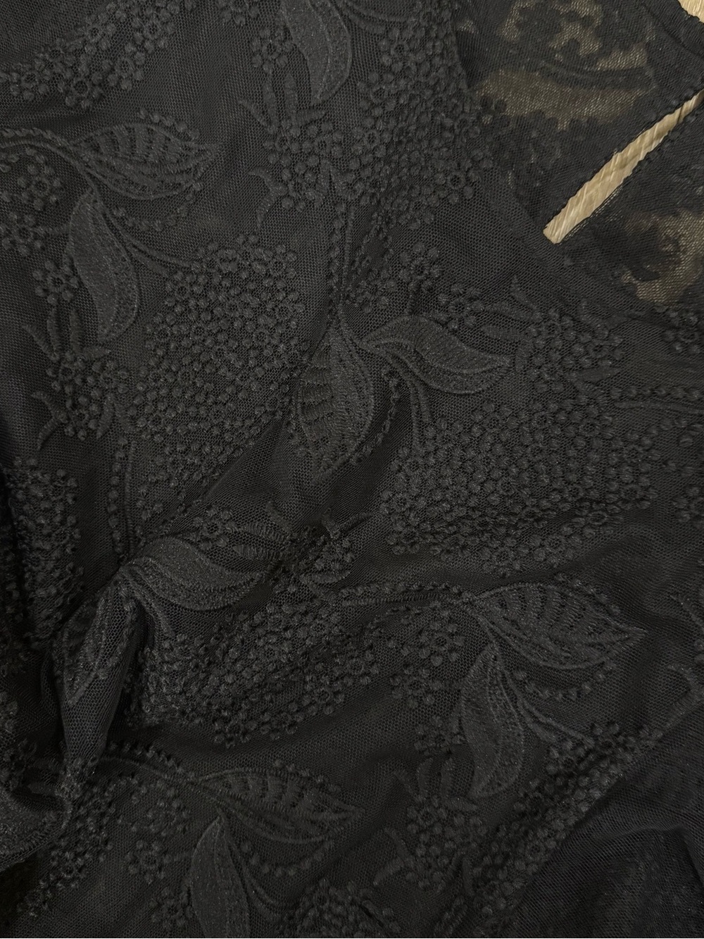 BCBGMaxAzria Black Embroidered Sheer Flutter Sleeve Top - Picture 3 of 4